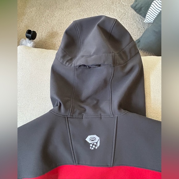 Mountain Hardwear Red and Black Softshell Jacket - Picture 6 of 7